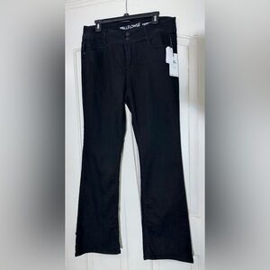 NWT Lucious Curvy Bootcut Black Instastretch Jeans Womens,13 Long Wallflower